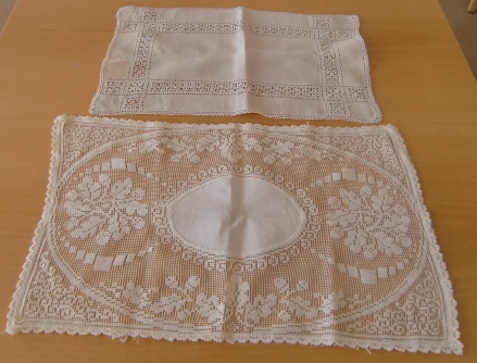 M754M Small decorative tablecloths